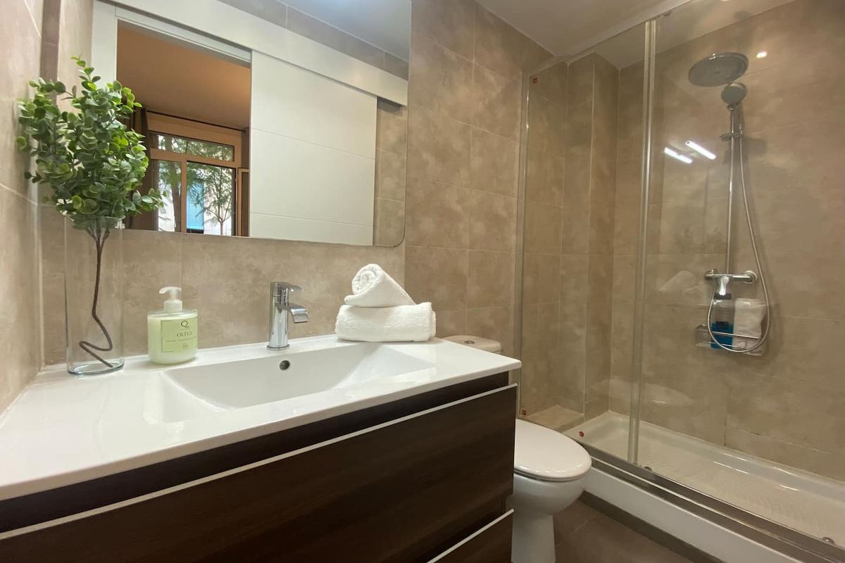 Cozy, Renovated Apt in Poble Sec - Walk to Beach · foto 5